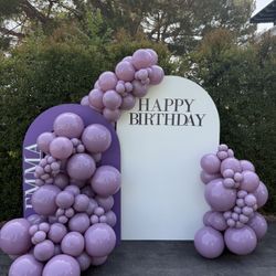Chiara Backdrop & Open Arch with Balloons