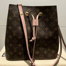 Louis Vuitton Shoulder Bag