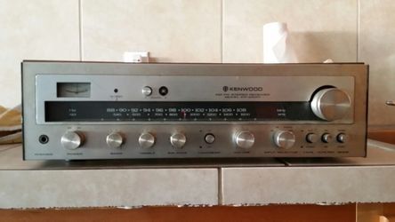 Vintage Kenwood KR-2600 Receiver/Good Working Condition