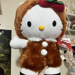 Hello Kitty Christmas Greeter 