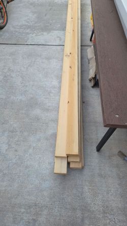 Construction Lumber 2 × 4 × 10. ( 5 pcs New). PRICE FIRM!