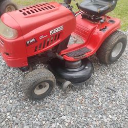2013 Huskee Riding lawn mower