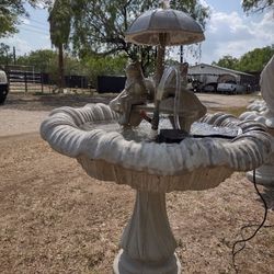 Umbrella Sitting Frogs Water Fountain