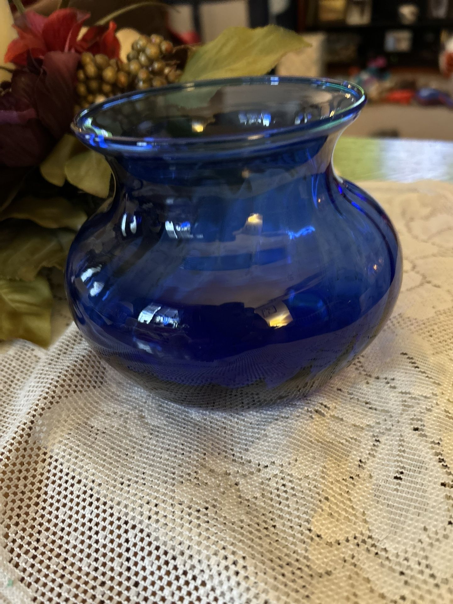 Vintage Indiana Glass Cobalt Blue Swirl Vase 4x5"