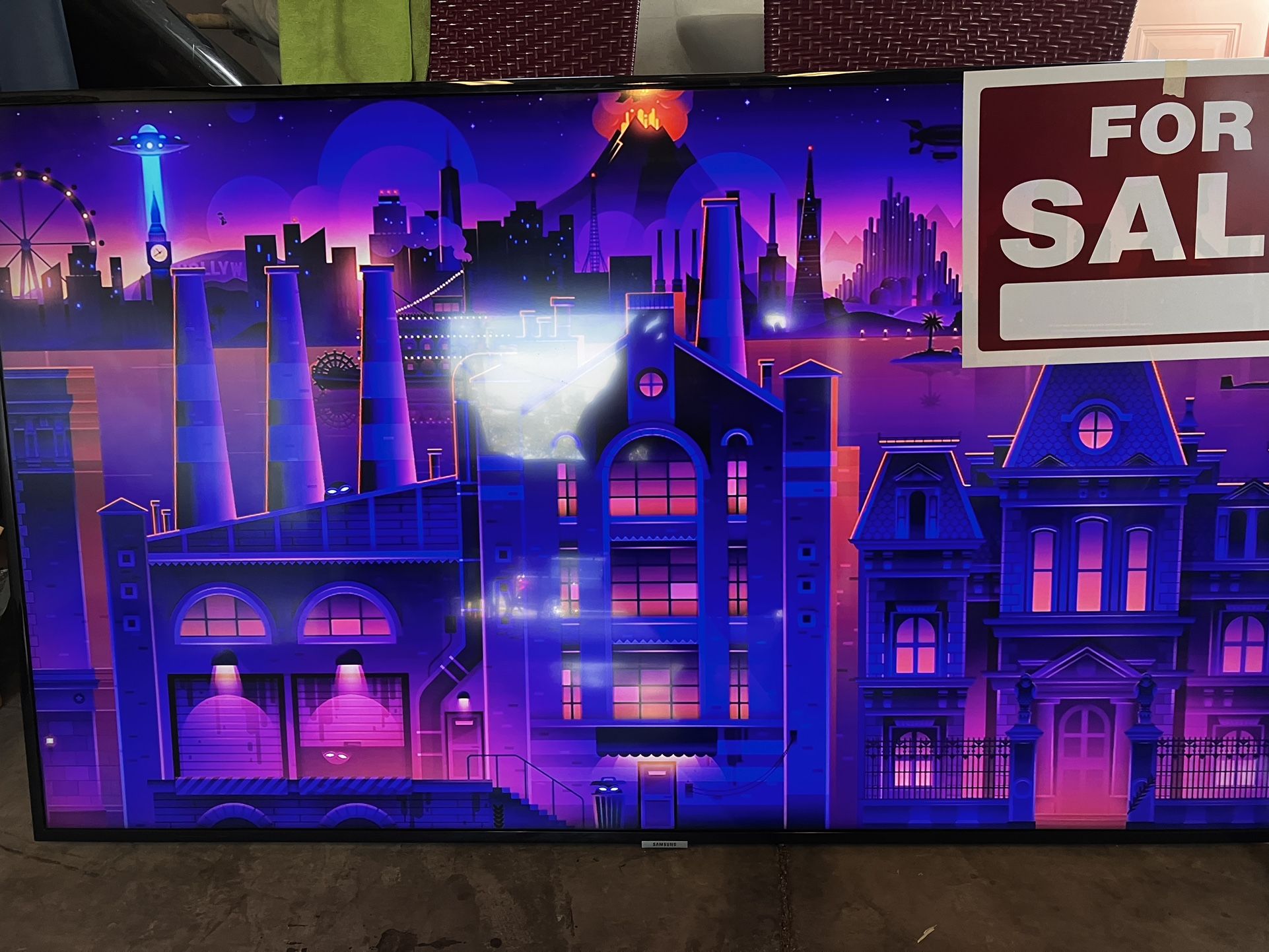55 Inch Flat Screen Samsung + Roku