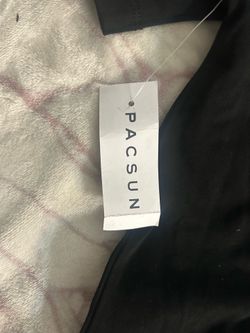 Black essential shirt