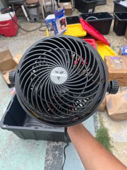 Vornado whole-room air circulator fan