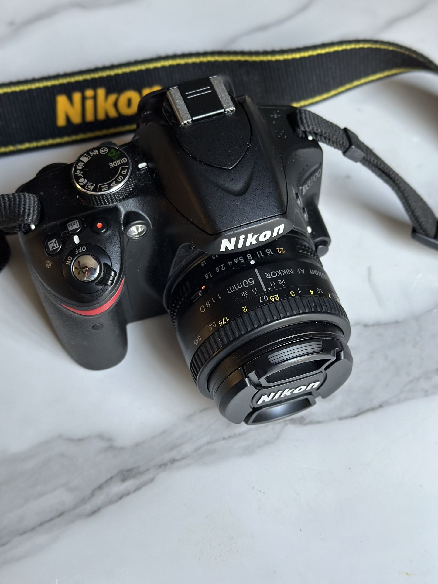 Nikon DSLR 3200