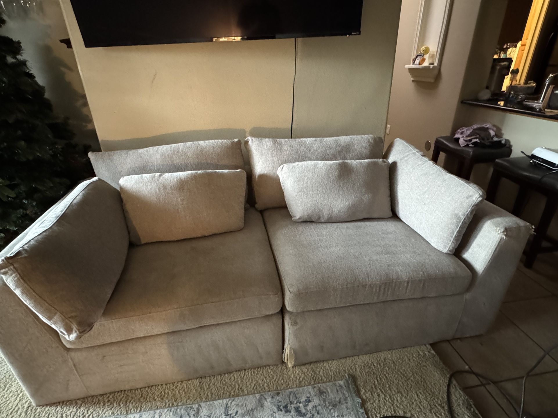 Love Seat Modular