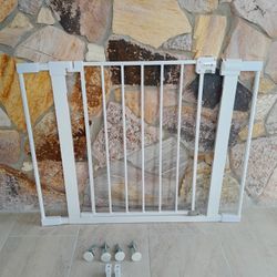 Baby Gate by Safety 1st