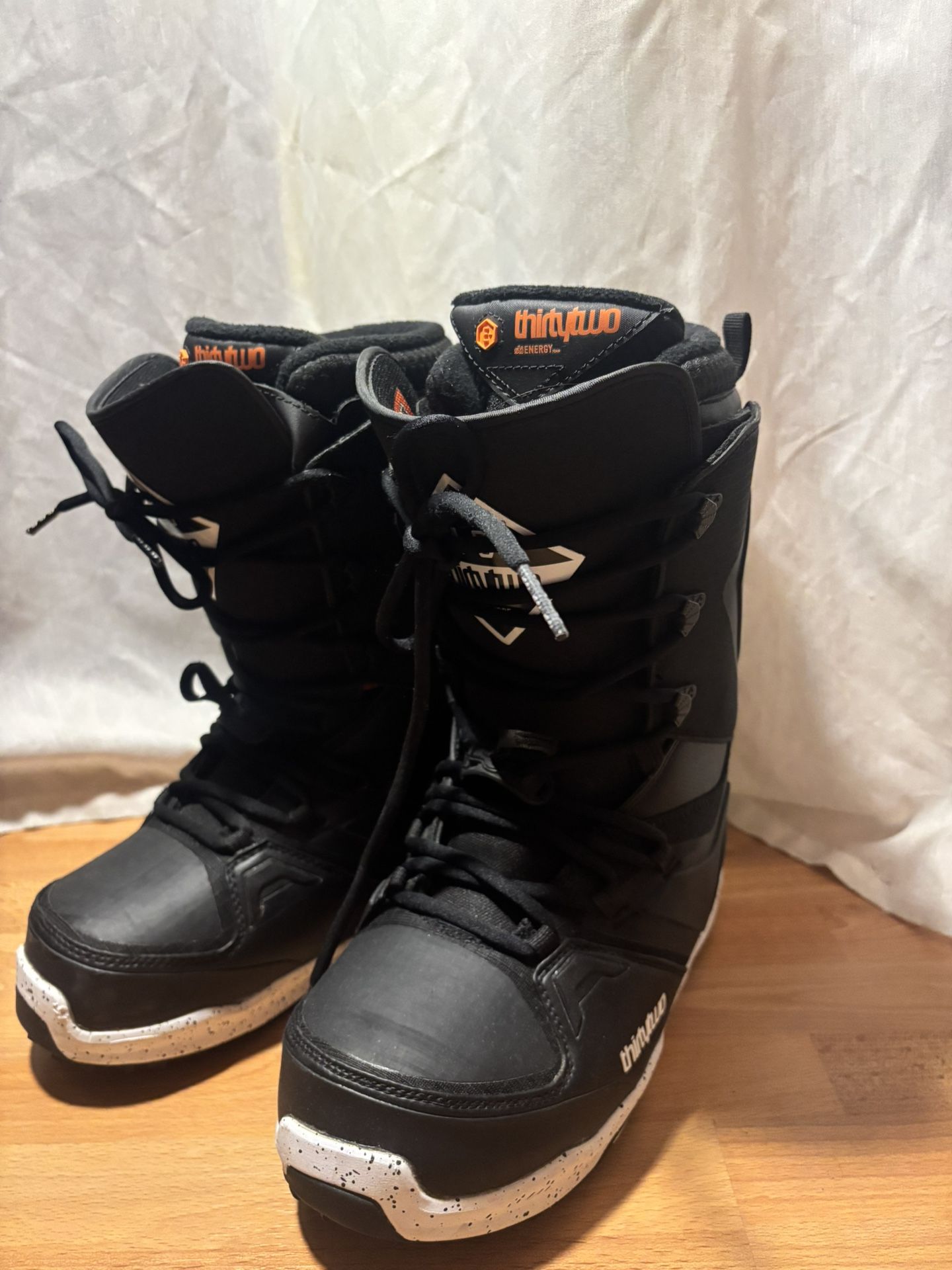 Thirtytwo Snow Boots TM- 3X0 (worn once)