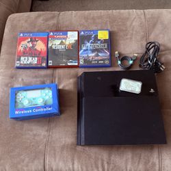 PlayStation 4 last of 2 resident evil Last Of Us 2 BUNDLE