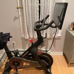 Peloton Bike + Delivery + Warranty + 1000 Happy Customers 
