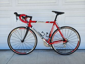 CAAD8 Cannondale red road bike 56cm