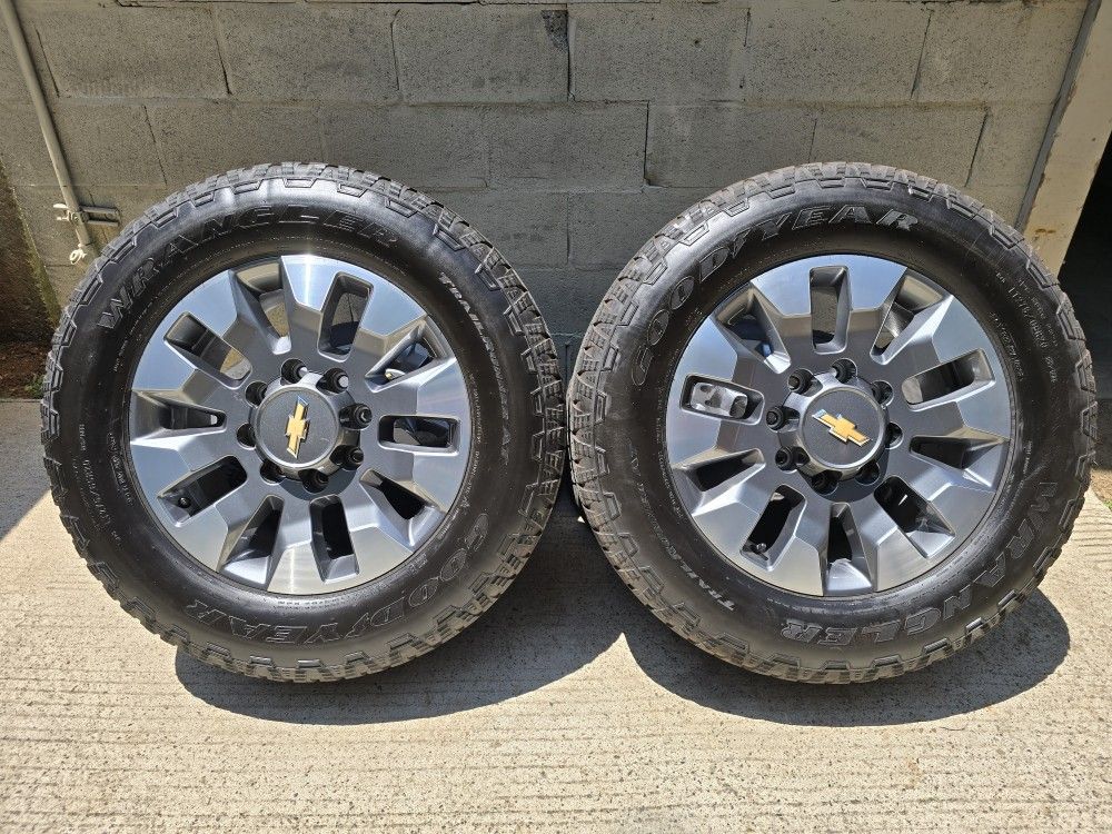 Used Chevy Silverado LT 2500HD Wheels
