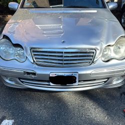 2005 Mercedes-Benz C-Class