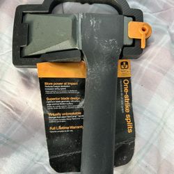 Fiskars X27 Splitting Axe