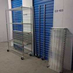 Restaurant Quality Metal Wire Rack With Ledges 