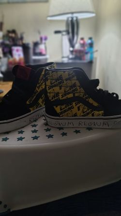 Brand new Vans "The Shining" REDRUM shoes Woman's Size 6