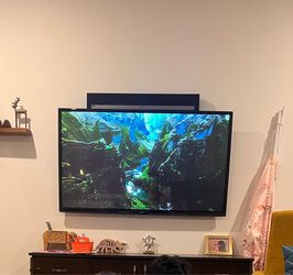 LG 60PN5300 60" Plasma TV 1080p 600Hz HDMI Wall Mountable Black