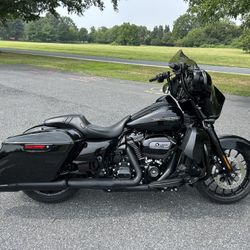 HARLEY  DAVIDSON STREET GLIDE SPECIAL