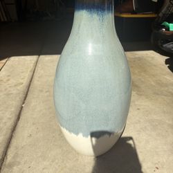 Ombré vase