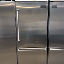 Viking 36”Wide Built In Bottom Freezer 5Series Refrigerator 