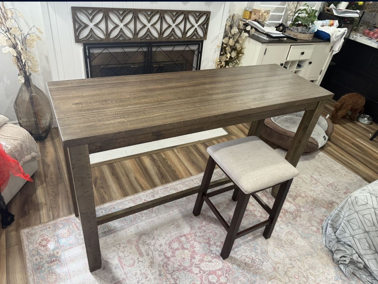 Bar Table