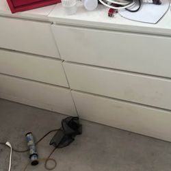 3-Drawer Dressers Pair