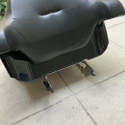Detachable Tour Pak