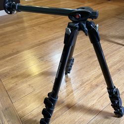 Manfrotto 190CXPRO4 - 4 Section Tripod w/Horizontal Center Column