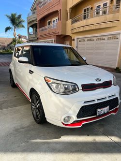 2014 Kia soul red zone (fully load) clean title