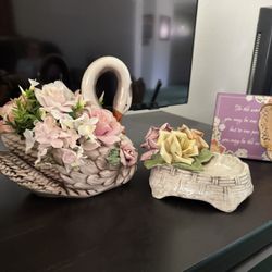 2 Italian Ceramic Items  Capodomonte