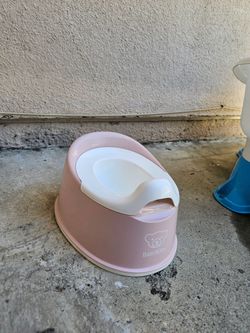 Pink baby training toilet