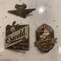 Disney Pins Lot Of 3