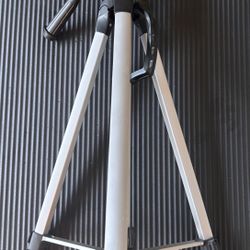 Amazon Basics Tripod 