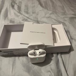 2nd Gen airpods (Message Best Offer)!!