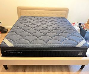 Dreamcloud - Luxe Hybrid Cal King Mattress (mattress only)
