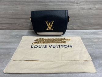 Louis Vuitton Lockme Tender Grained Calfskin Shoulder Bag Authentic  (PO1024036)