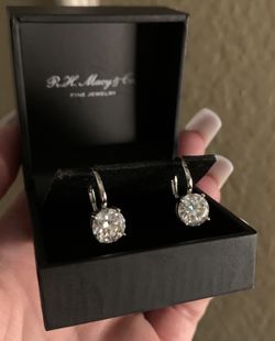 14k white gold moissanite earrings