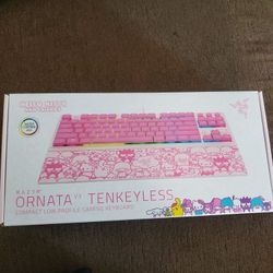 Hello KittyxRAZER Keyboard