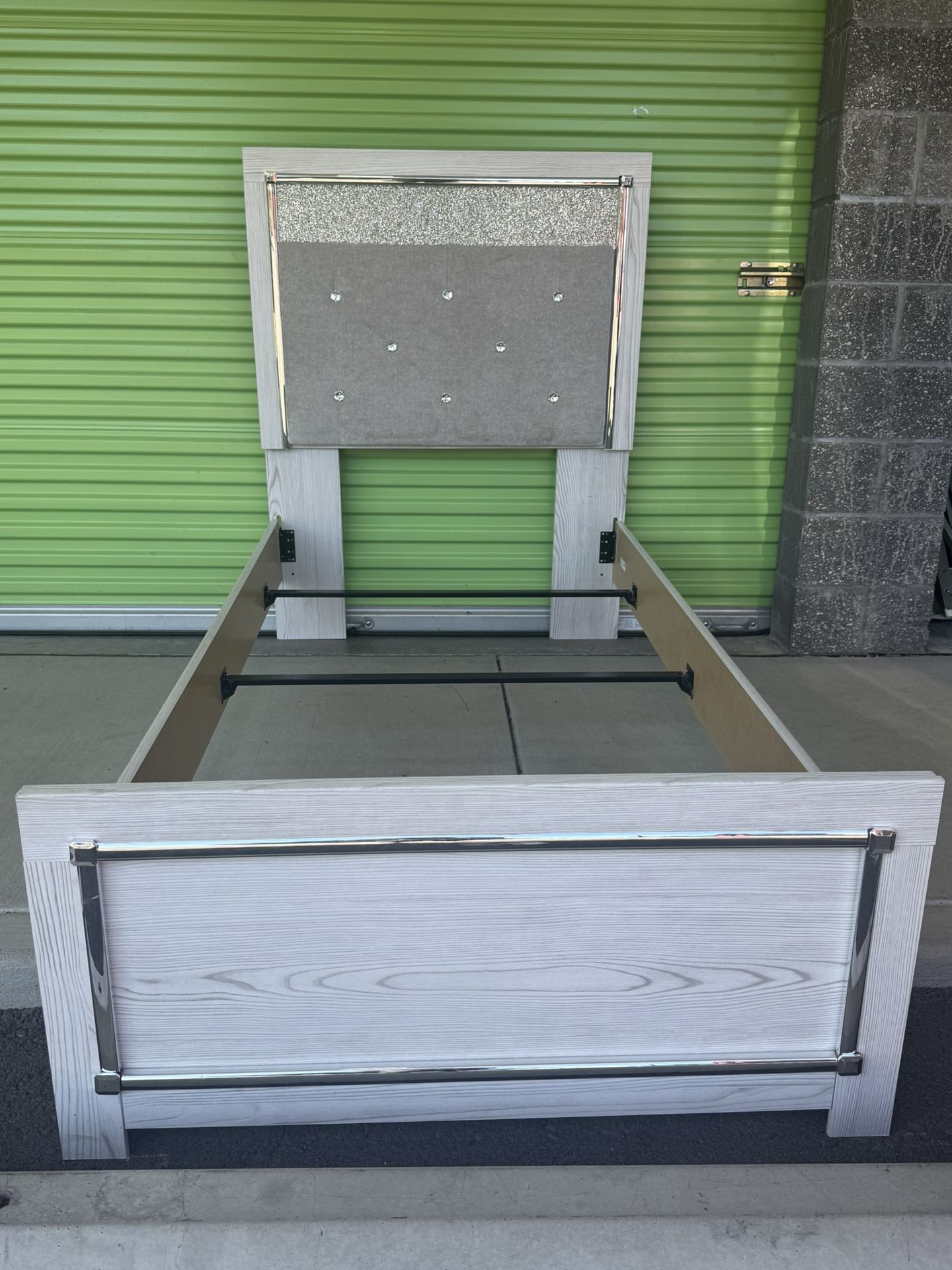Gorgeous Twin Size Bed Frame