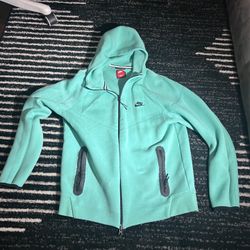 Nike Tech Fleece 
