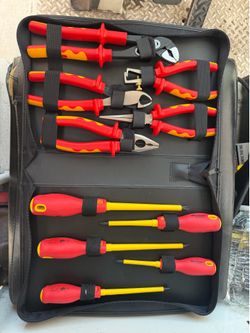 Insulated tool set