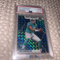 2020 Panini Mosaic Tua Tagovailoa NFL Debut Choice Peacock Prizm PSA 10 #262