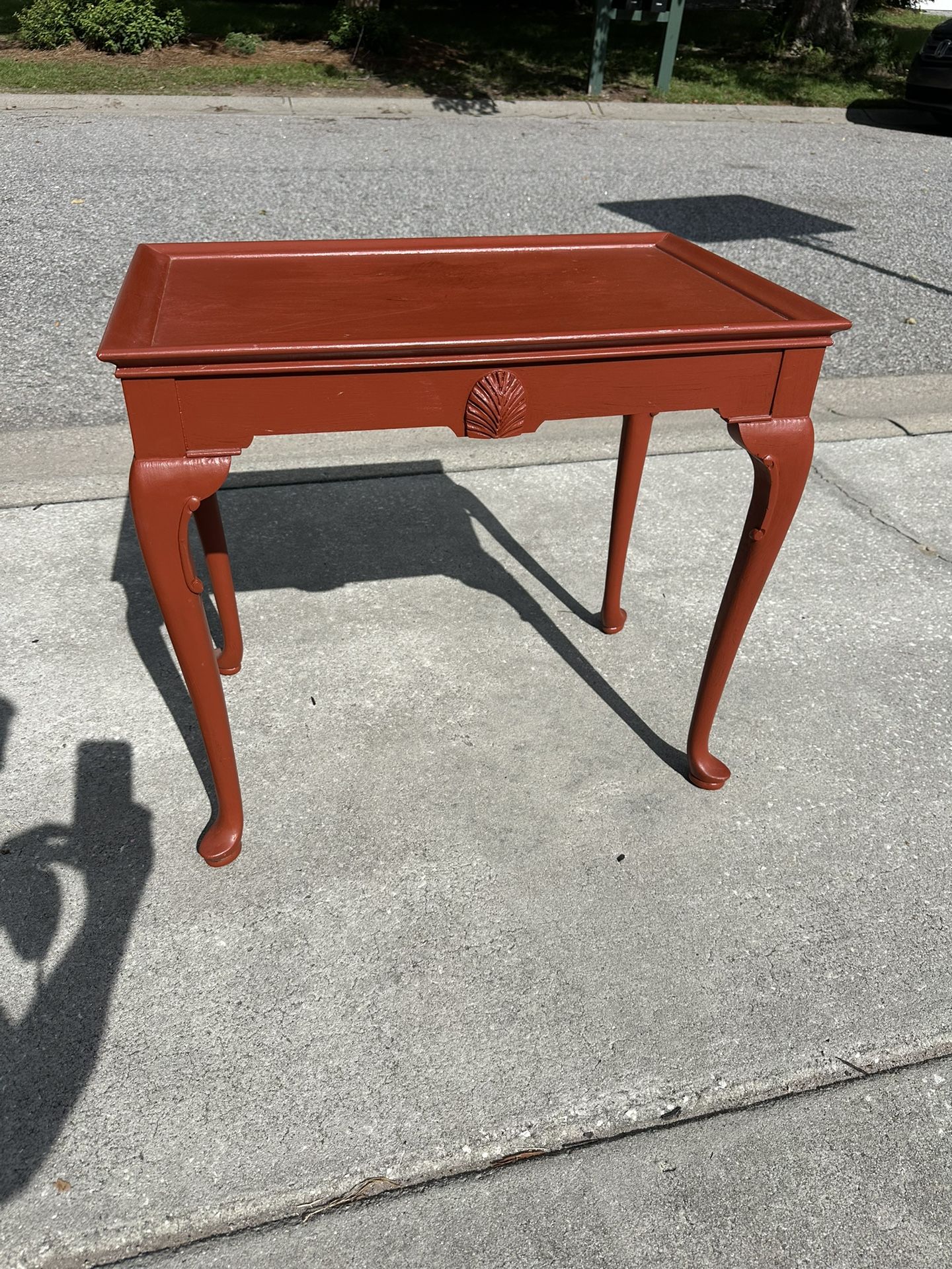 Accent Table