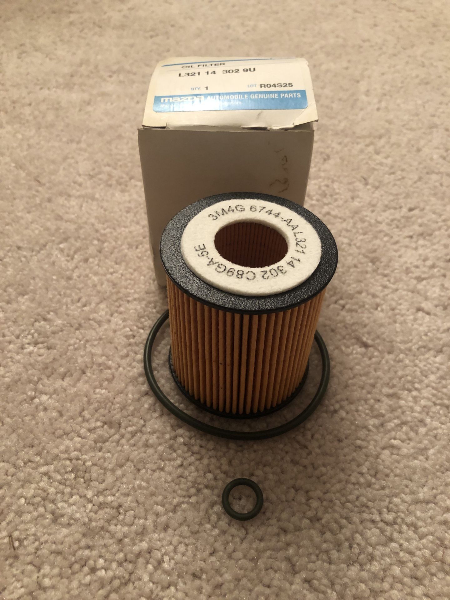 Mazda oem oil filter part L321 14 302 9U 2.3L new