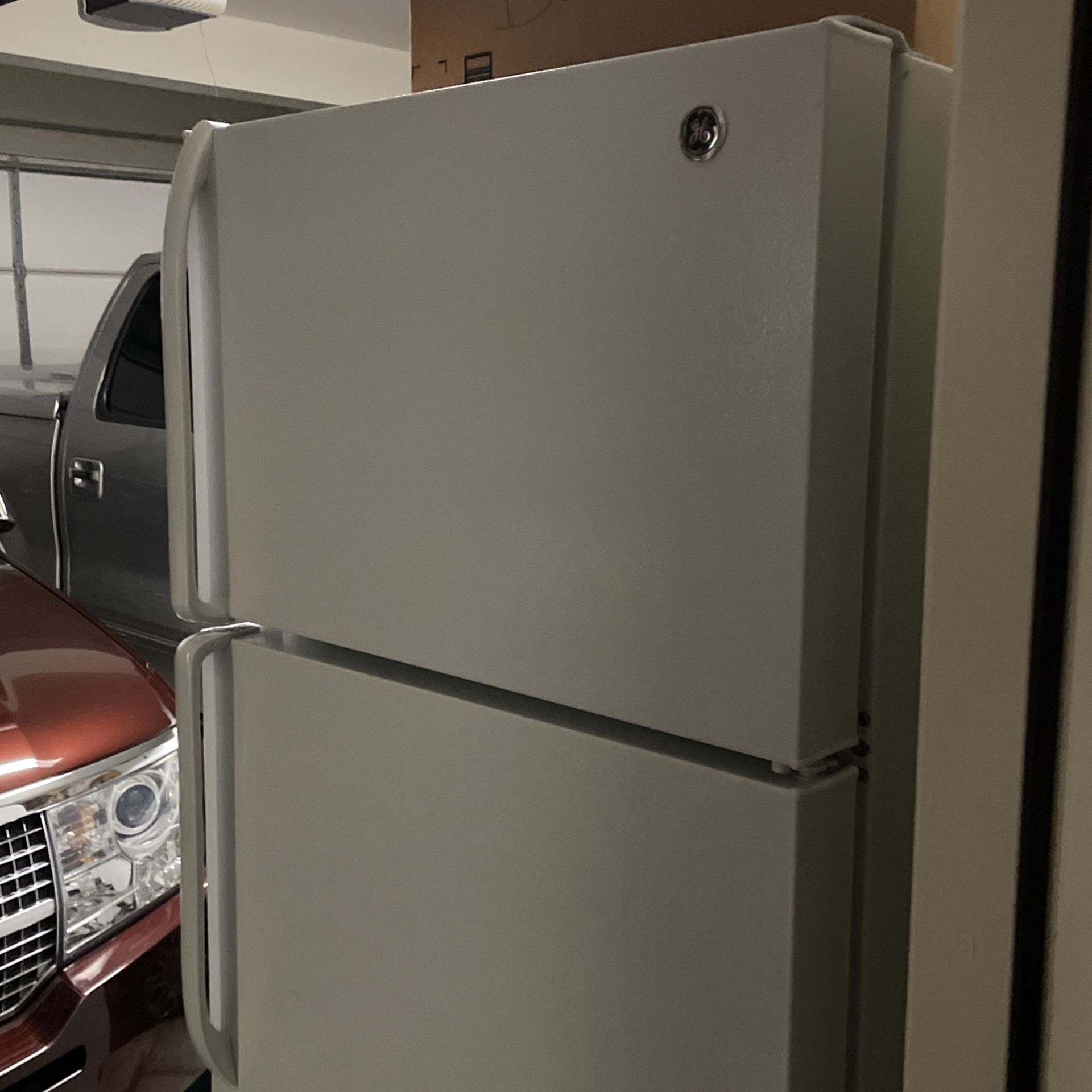 Refrigerator 