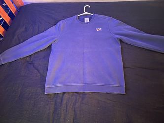 Rebook crewneck sweater