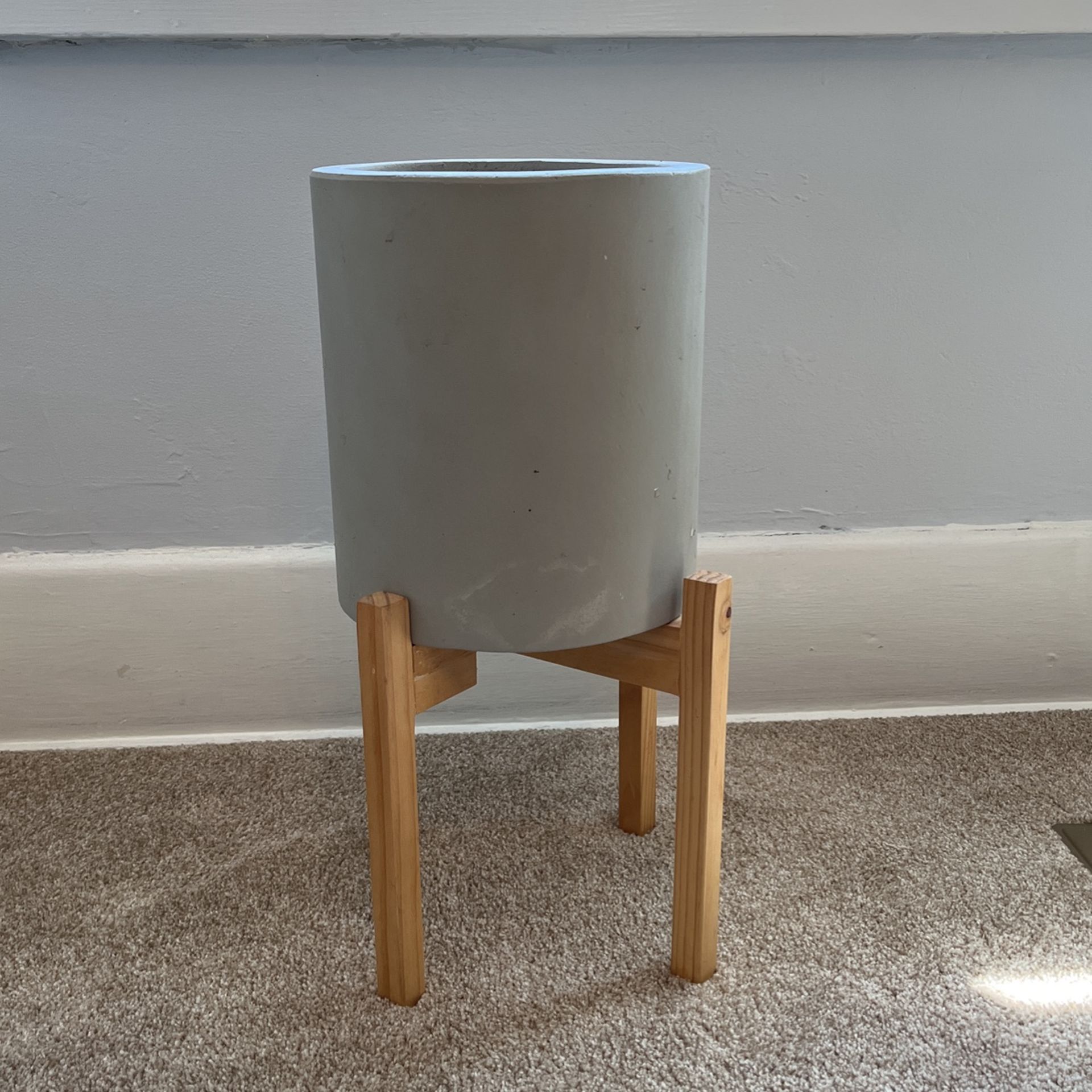 Plant Pot With Stand